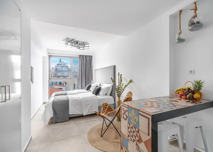 Mythos Luxury Suites